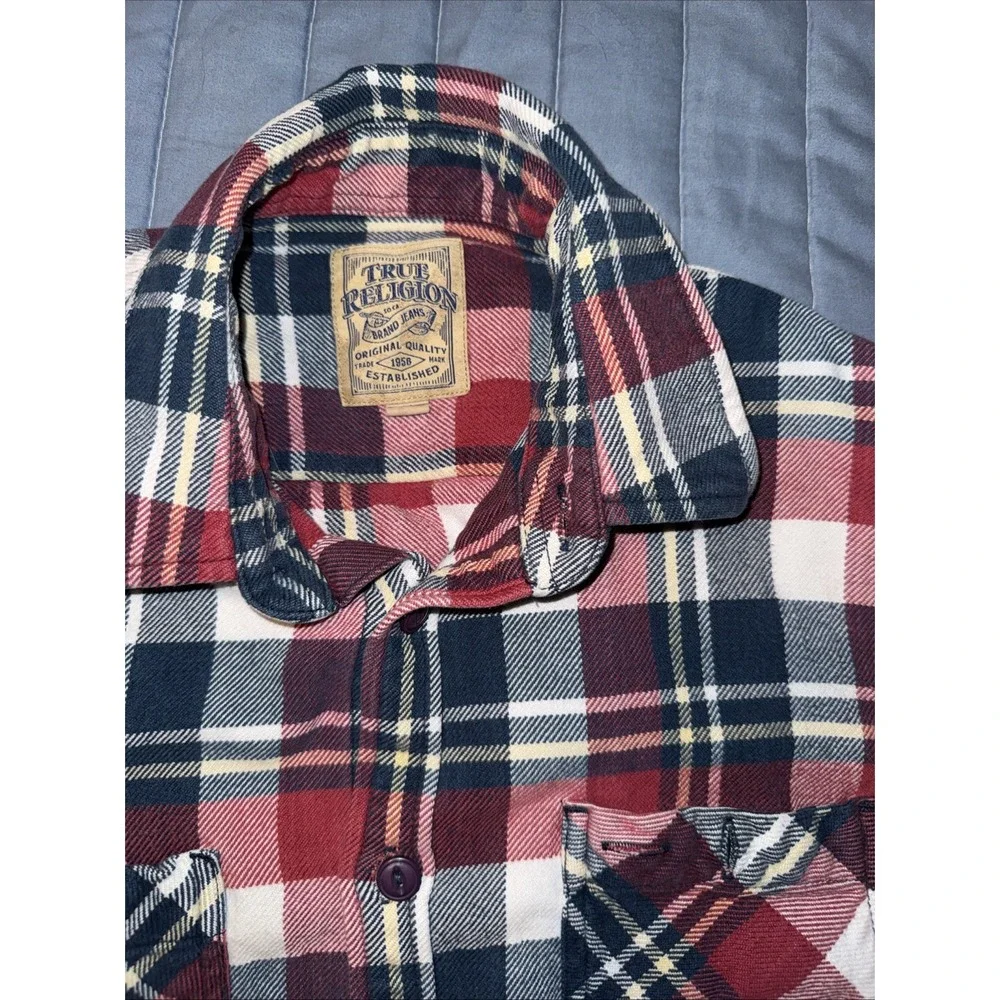 True Religion Men's Red Flannel Plaid button down pocket logo size M